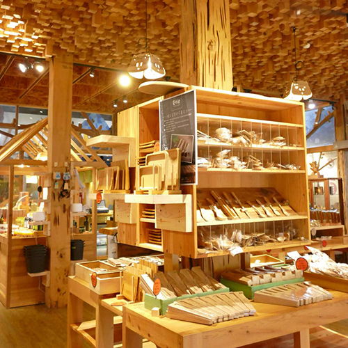 匠心童趣的交汇 探秘台湾爱木村，一座主题乐园式工厂的独特魅力